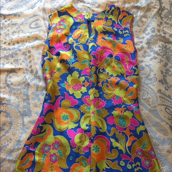 Brilliant patterned, vintage, form fitting dress - Picture 6 of 8